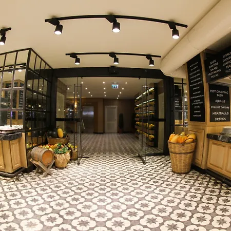 Otel Elegance International