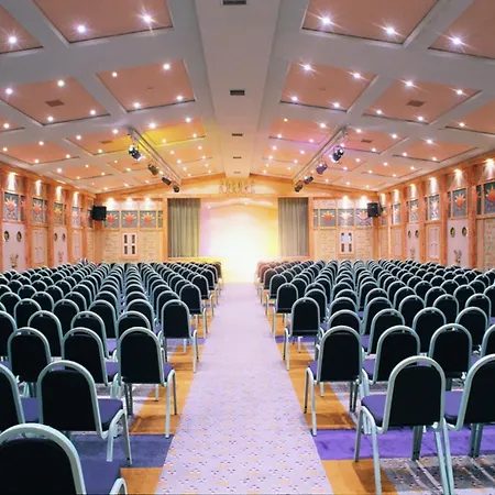 Otel Elegance International