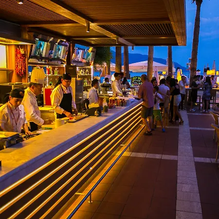 马尔马里斯优雅国际酒店 5* 马尔马里斯