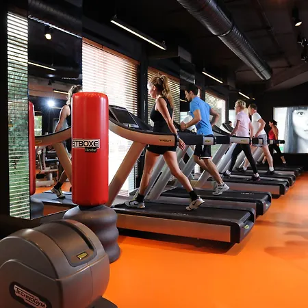 马尔马里斯优雅国际酒店