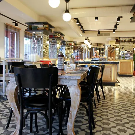 马尔马里斯优雅国际酒店 5* 马尔马里斯