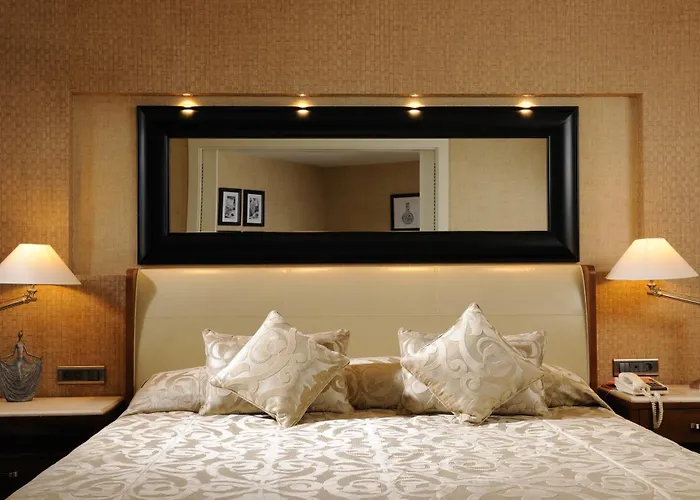 Elegance International Marmaris