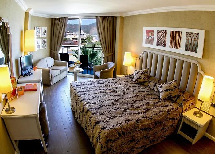 Elegance International 5* Marmaris