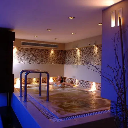 Hotel Elegance International