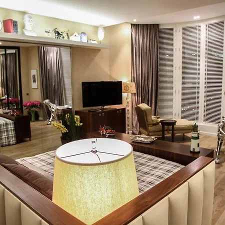 Elegance International Marmaris