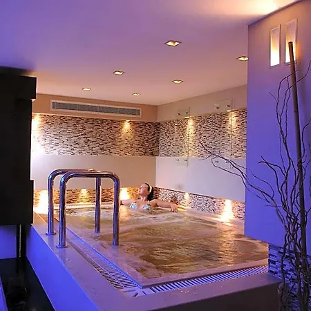 Elegance International Marmaris