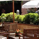 Elegance International Hotel 5*