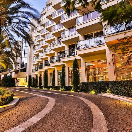 Hotell Elegance International