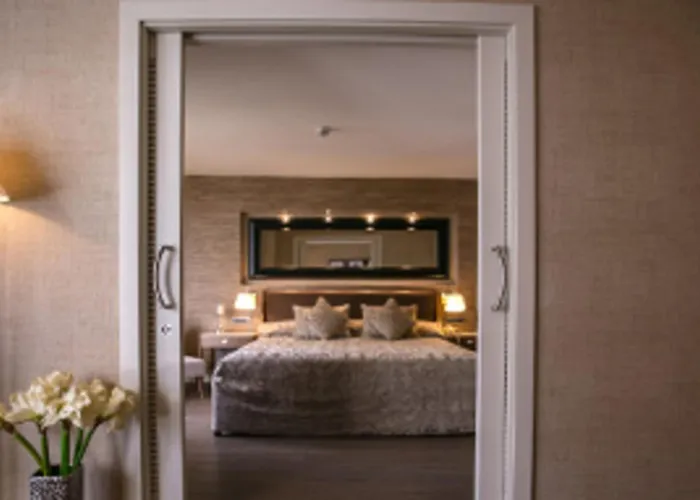 Hotell Elegance International