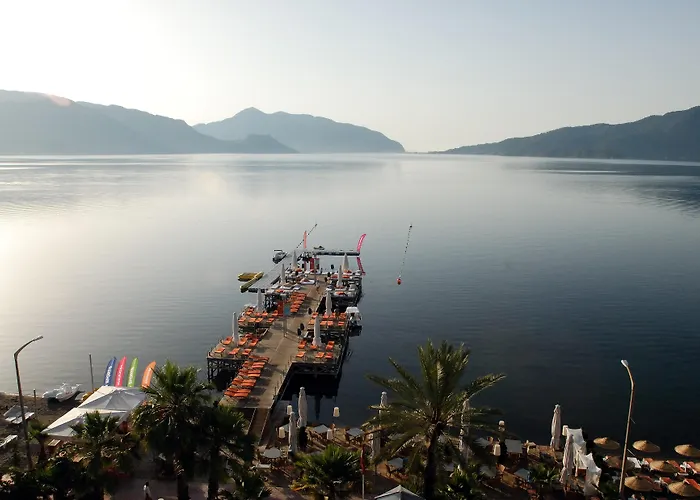 Elegance International Hotell 5*