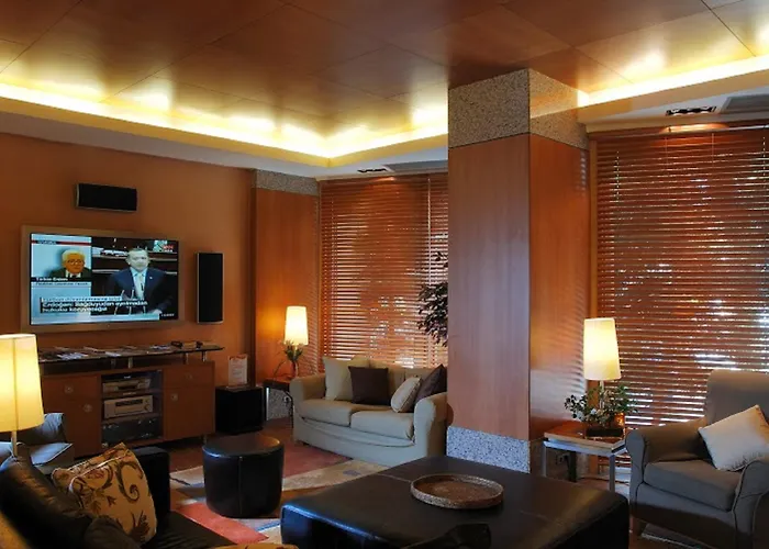 Elegance International Hotell 5*