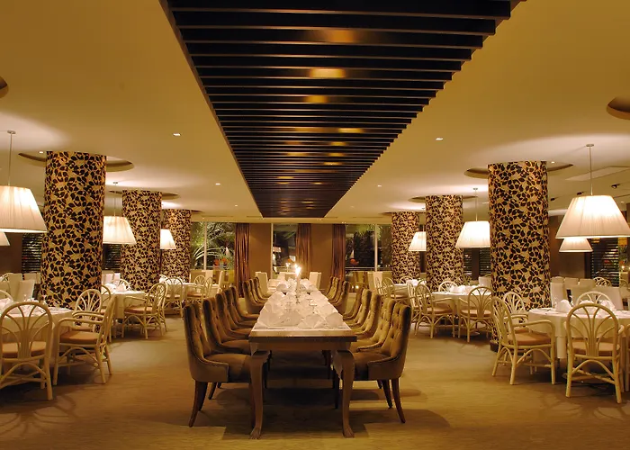 Hotell Elegance International