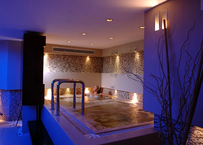 Hotell Elegance International
