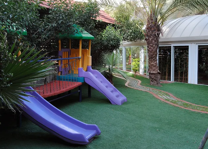 Hotell Elegance International