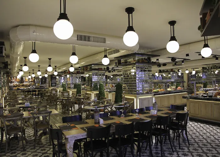 Hotell Elegance International